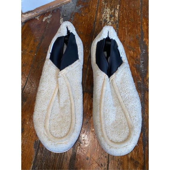 P448 Baby Lama Teddy Off White Vibram Sole Slip On Shoe Size 9 /EU 40, MSRP $245 - Picture 8 of 10